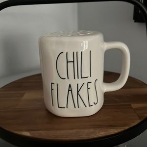 Rae Dunn “Chili Flakes” Shaker New